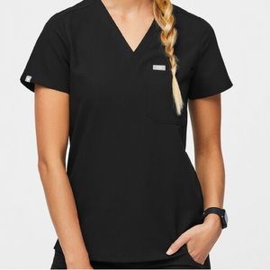 FIGS Scrub Top